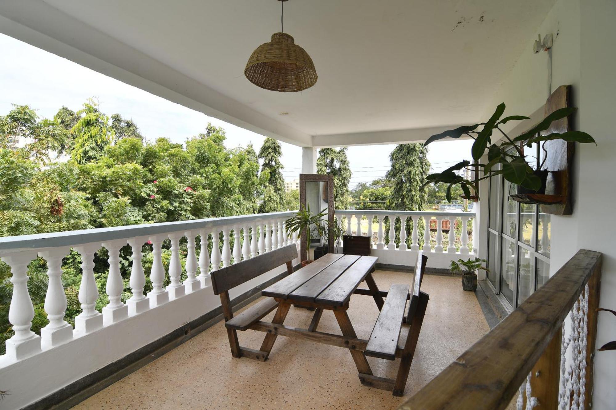 Tulia House Backpackers Hostel Mombasa Ngoại thất bức ảnh